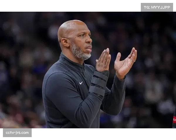 开拓者主帅突遭警方逮捕球队紧急取消今日上午训练计划